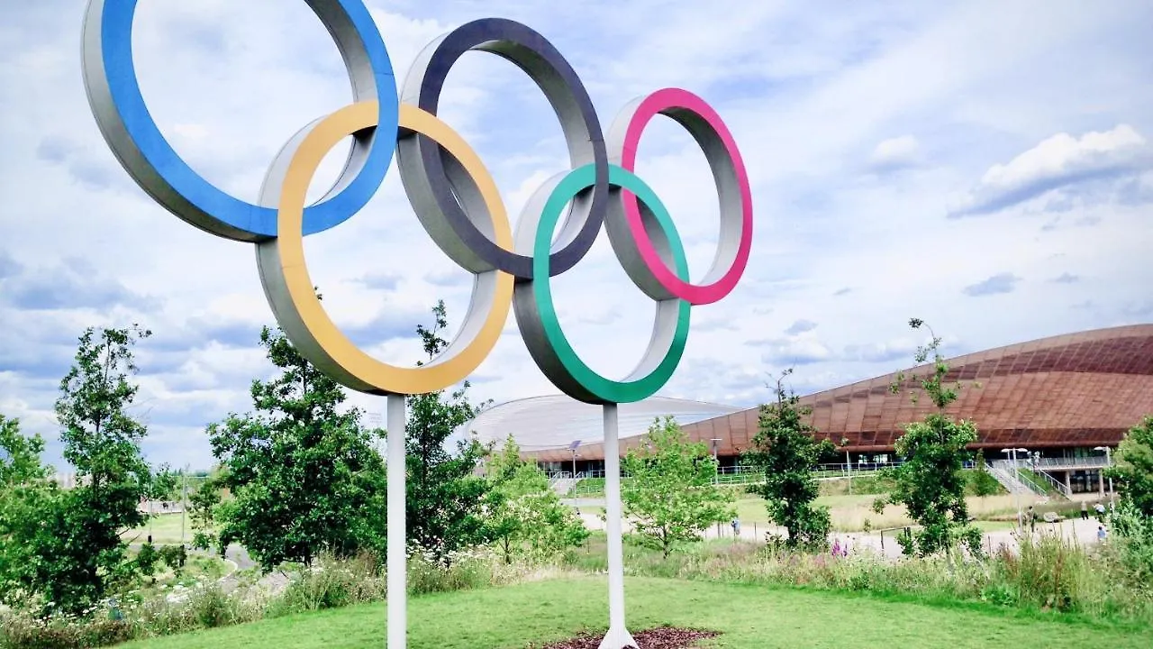 Calm Zen Oasis, In Iconic London Olympic Park Apartment